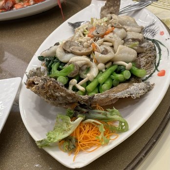 New Century Restaurant - Fried fish - Dim Sum Near Me - Markham, Ontario