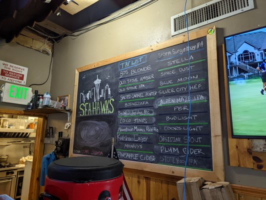 Pour House Bar & Grill by null