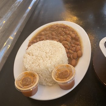 Las Delicias restaurant  - Bakeries Near Me - Flushing, New York
