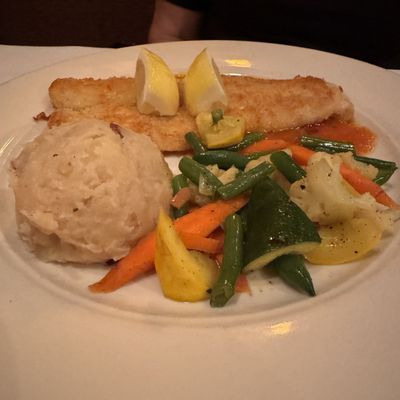 Pirogue Grille by null