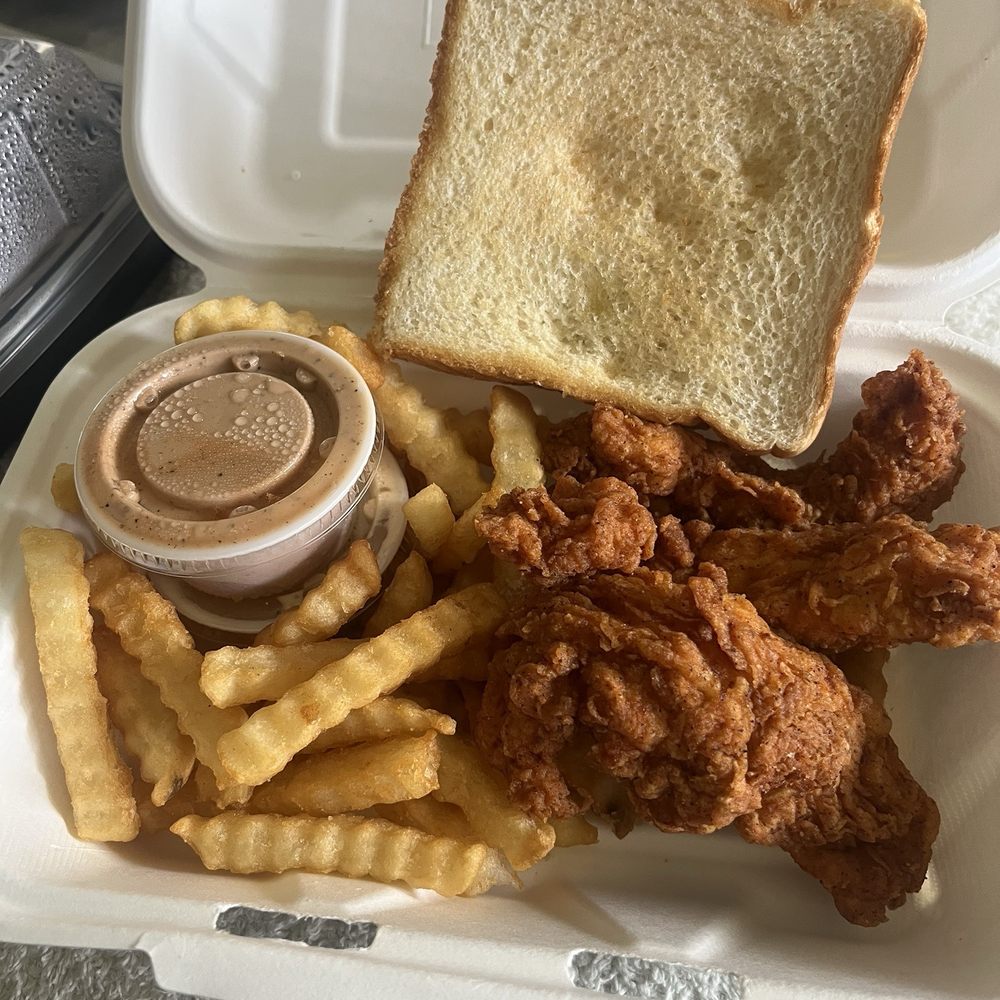 Layne's Chicken Fingers - 3 piece spicy - Fast Food Near Me - Katy, Texas