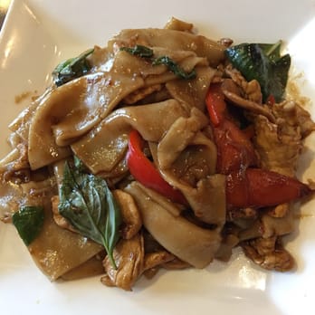 Thai Flavor - Drunken Noodle - Thai Near Me - Waldorf, Maryland Thai Flavor - Drunken Noodle - Thai Near Me - Waldorf, Maryland