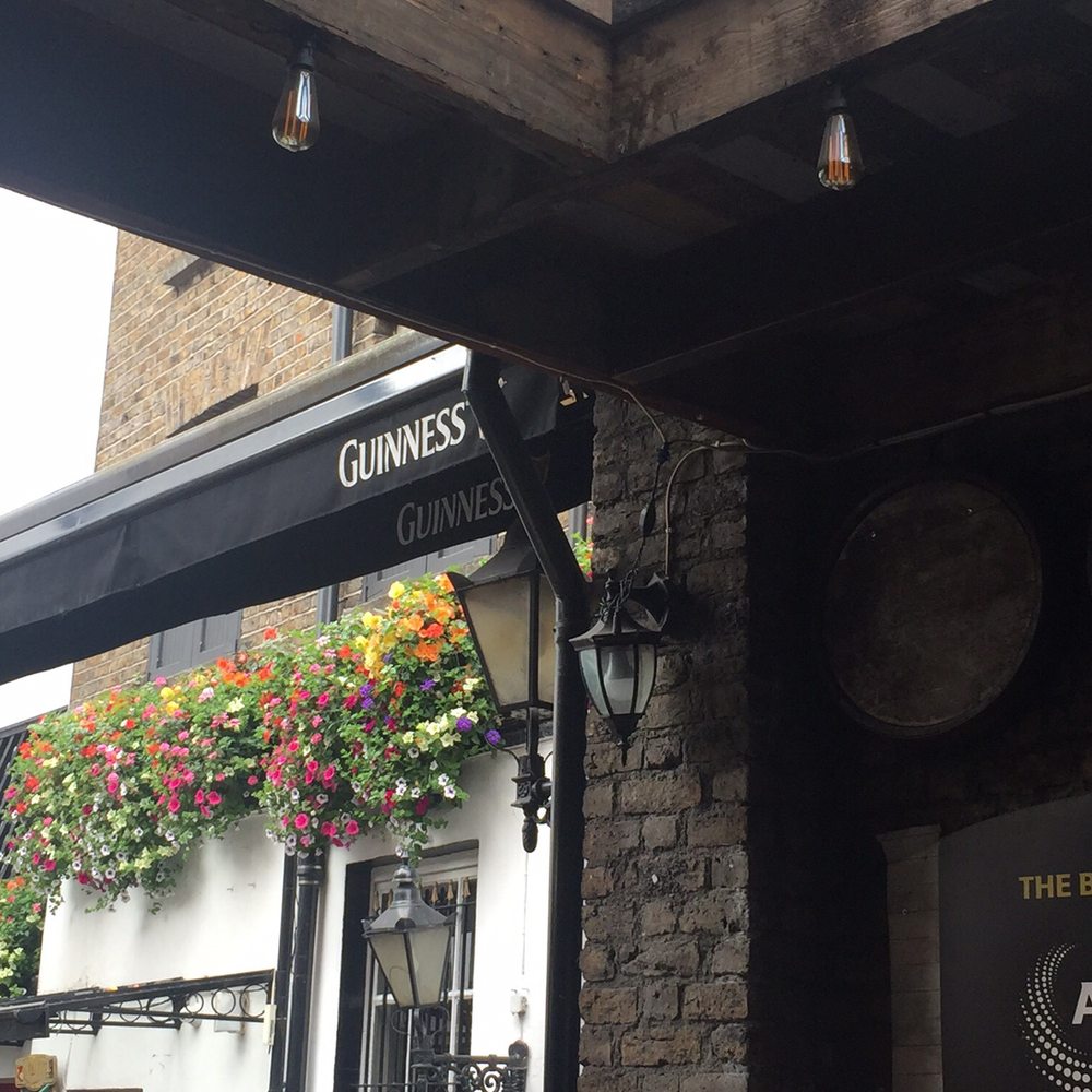 The Brazen Head - In side patio area - Pubs Near Me - Dublin, D