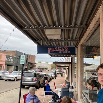 Pearl’s Diner - American Near Me - Laurel, Mississippi