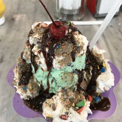 Vincent's Drug Store - Vincent's Basic Sundae, $6