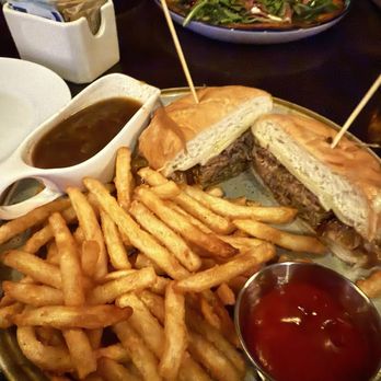 Hudson Grille - New American Near Me - White Plains, New York