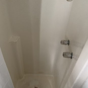 Hermosa Hotel - Tiny disgusting bathroom with an old shower. - Hotels Near Me - Avalon, California Hermosa Hotel - Tiny disgusting bathroom with an old shower. - Hotels Near Me - Avalon, California