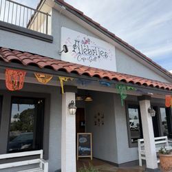 Alebrijes Cafe & Grill