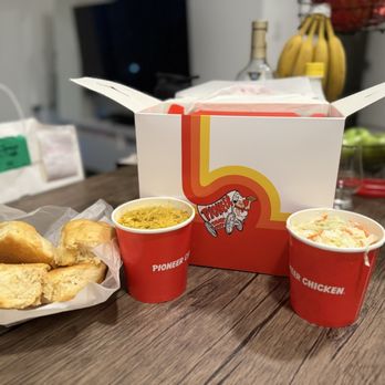 Pioneer Chicken - Fast Food Near Me - Los Angeles, California Pioneer Chicken - Fast Food Near Me - Los Angeles, California
