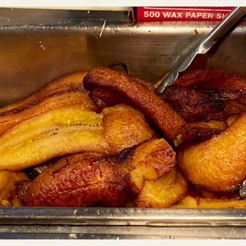 Sarita's Pupuseria - Mmmm mi encanta Platanos! - Salvadoran Near Me - Los Angeles, California