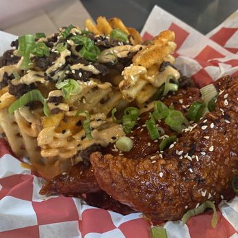 Chi-Kin - Tenders with Thai chili sauce and bulgogi fries - Korean Near Me - Orlando, Florida Chi-Kin - Tenders with Thai chili sauce and bulgogi fries - Korean Near Me - Orlando, Florida
