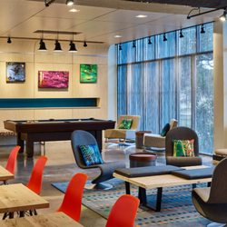 W XYZ Bar - Billiards