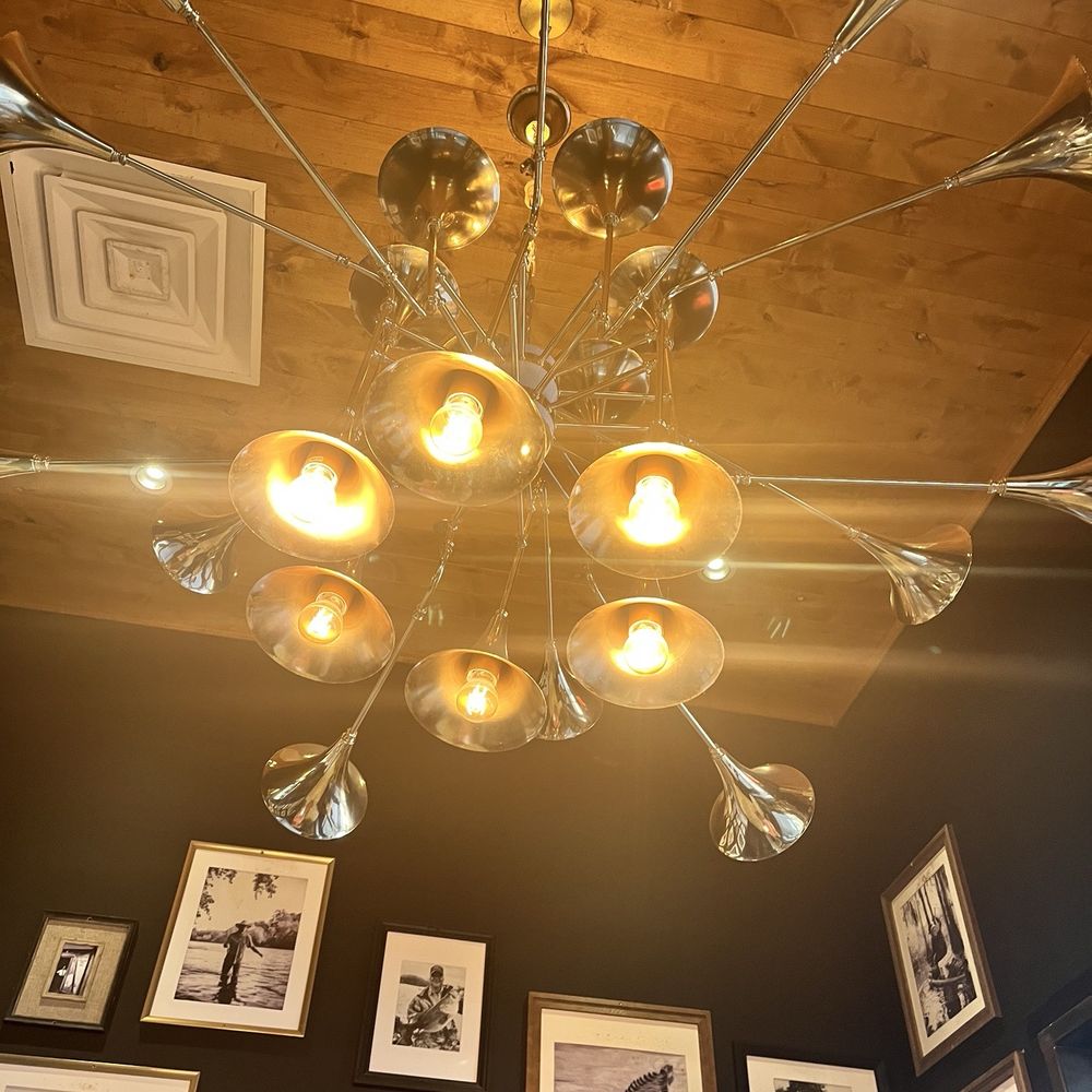 Floyds Mont Belvieu - Seafood, Steaks, and More - Seafood Near Me - Bellvieu, Texas