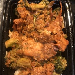Did not  finish this ( chicken and broccoli) Not Good. Not tasty. Too much bland sauce AND broccoli was Overcooked !! Elsewhere I GO