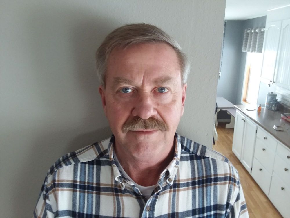 COST CUTTERS Updated October 2024 13 N Benton Dr, Sauk Rapids