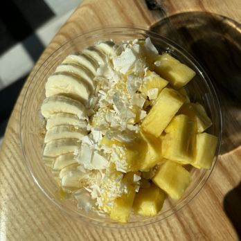 Playa Bowls - Mucho Mango - Juice Bars & Smoothies Near Me - Newington, Connecticut Playa Bowls - Mucho Mango - Juice Bars & Smoothies Near Me - Newington, Connecticut