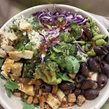 Panera Bread - Sesame ginger chicken market bowl with Kalamata olives instead of cucumbers - Sandwiches Near Me - La Verne, California Panera Bread - Sesame ginger chicken market bowl with Kalamata olives instead of cucumbers - Sandwiches Near Me - La Verne, California
