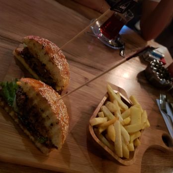 Junk - Burgers Near Me - Yalova, 77
