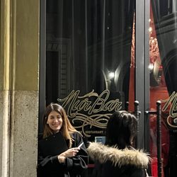 Nur Bar - A shitty club
