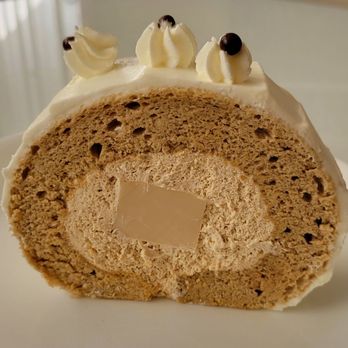 Motto Tea Cafe - KOYOMA EARL GREY CAKE ROLL - Delicioussss! - Bubble Tea Near Me - San Gabriel, California Motto Tea Cafe - KOYOMA EARL GREY CAKE ROLL - Delicioussss! - Bubble Tea Near Me - San Gabriel, California