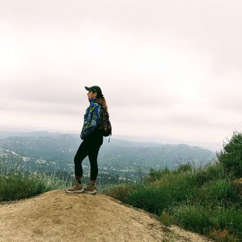 La Canada Teepee - Hiking Near Me - La Cañada Flintridge, California
