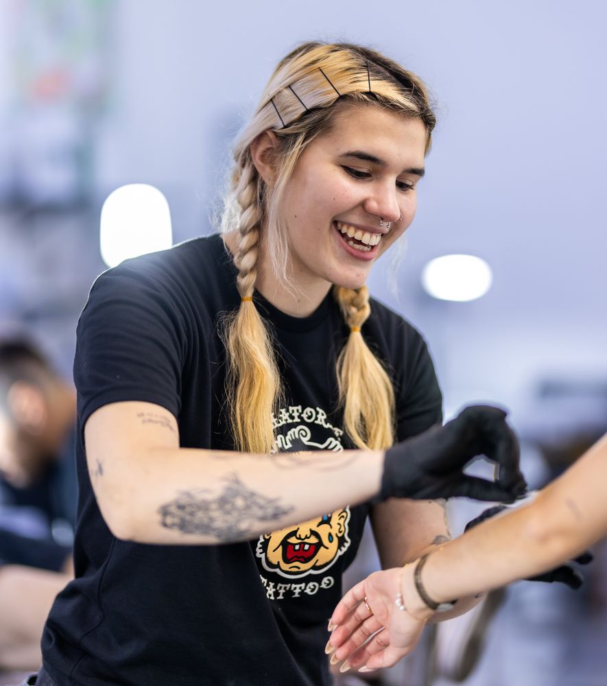 Delatorre Tattoo Studio Logo