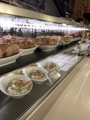 Tastavín Vinos y Pinchos by null