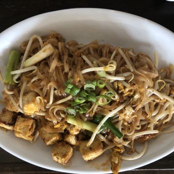 Palm Thai Bistro - Pad Thai - Thai Near Me - Fairfield, California Palm Thai Bistro - Pad Thai - Thai Near Me - Fairfield, California