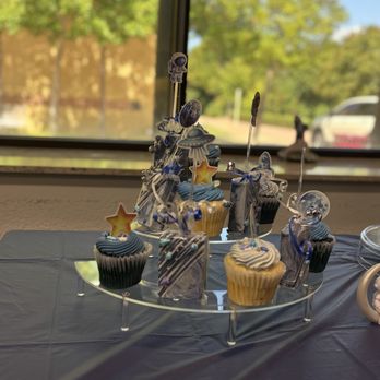 YUMMM A Cupcakery - Baby shower Houston we have a boy themed cupcakes - Desserts Near Me - Dallas, Texas YUMMM A Cupcakery - Baby shower Houston we have a boy themed cupcakes - Desserts Near Me - Dallas, Texas