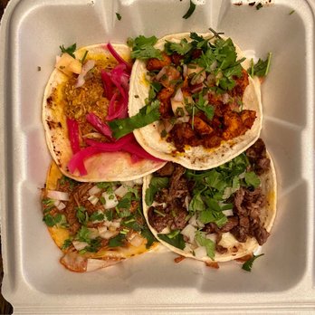 Taco Cacao - Pastor, chorizo, and pollo tacos - Food Trucks Near Me - Kansas City, Missouri Taco Cacao - Pastor, chorizo, and pollo tacos - Food Trucks Near Me - Kansas City, Missouri