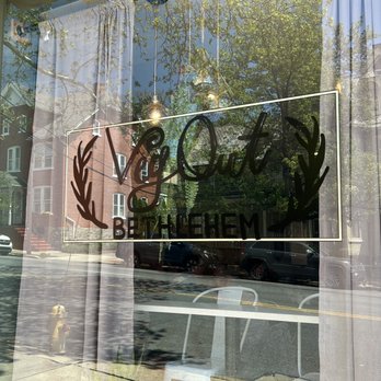 Veg Out - Front window - Vegan Near Me - Bethlehem, Pennsylvania
