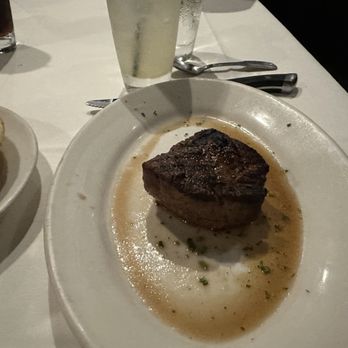 Morton's The Steakhouse - 6 oz. Filet Mignon - Steakhouses Near Me - Fort Lauderdale, Florida Morton's The Steakhouse - 6 oz. Filet Mignon - Steakhouses Near Me - Fort Lauderdale, Florida
