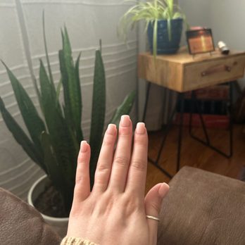 Luxe Nails & Spa - Nail Salons Near Me - Des Plaines, Illinois