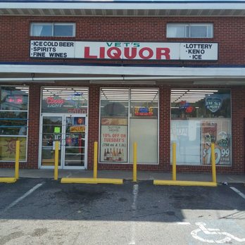 Veterans liquor - Front door - Beer, Wine & Spirits Near Me - Beltsville, Maryland