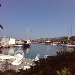 Çardak Cafe - One of the best location at Yalikavak