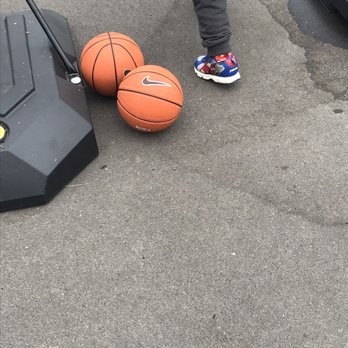 Hoops413 - Smaller basketballs with lower hoops for the "Itty Bitty" Basketball Class for 2-3 year olds, makes it challenging and achievable - Kids Activities Near Me - Redondo beach , California