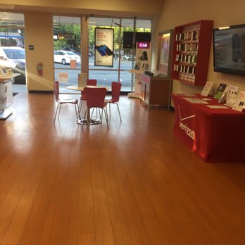 Verizon - Big clean store - Mobile Phones Near Me - Lafayette, California Verizon - Big clean store - Mobile Phones Near Me - Lafayette, California