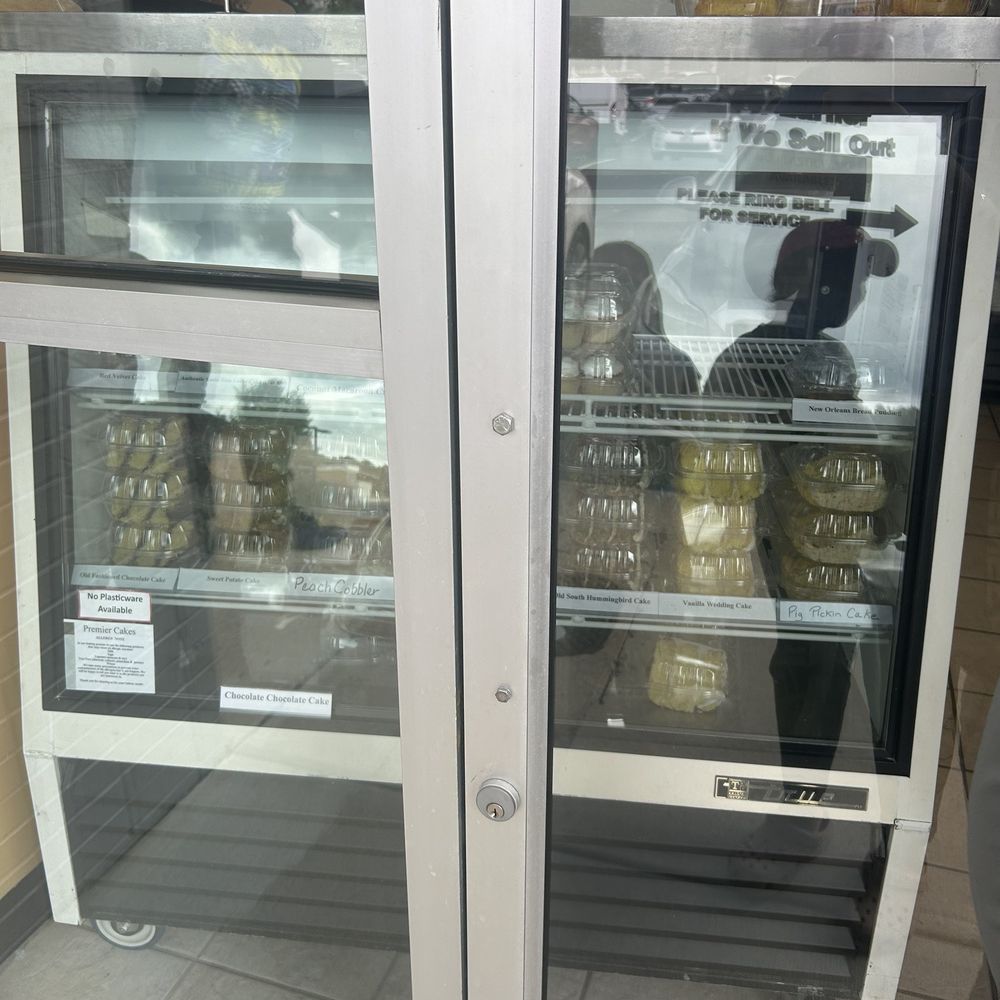 Premier Cakes - Order window - Desserts Near Me - Raleigh, North Carolina