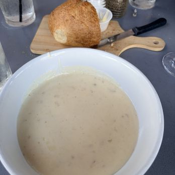Gladstone's - Boston Clam Chowder - Seafood Near Me - Long Beach, California Gladstone's - Boston Clam Chowder - Seafood Near Me - Long Beach, California