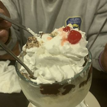 The Cutting Board - Snickers Sundae - Steakhouses Near Me - Burlington, North Carolina The Cutting Board - Snickers Sundae - Steakhouses Near Me - Burlington, North Carolina