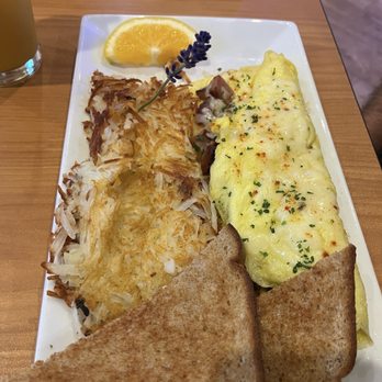 Blue Duck Saloon - Omelette - Bars Near Me - Prineville, Oregon
