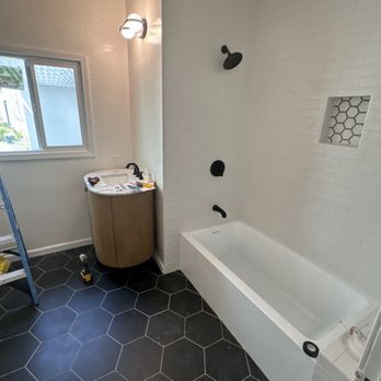 Power Home Builders - Master bath - General Contractors Near Me Power Home Builders - Master bath - General Contractors Near Me