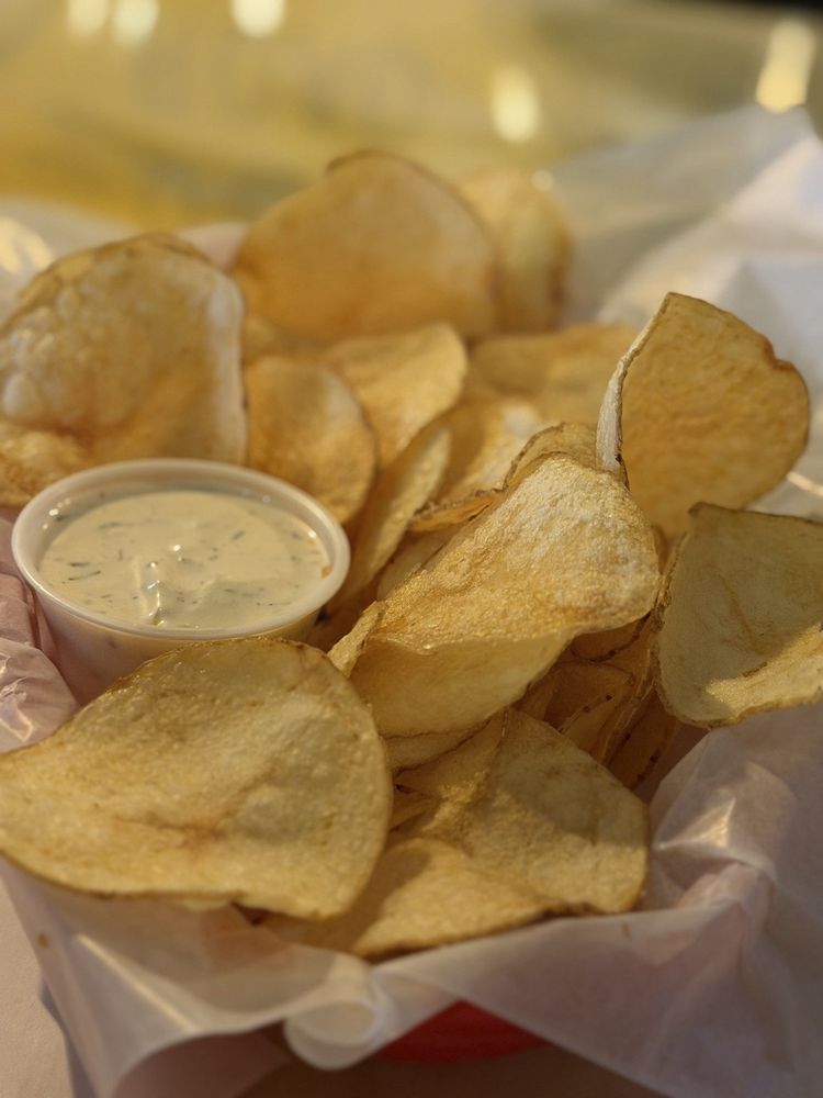 The Flying Harpoon Logo