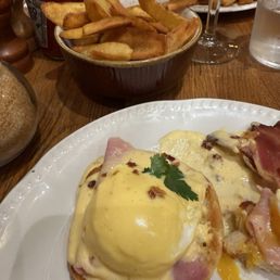Eggs Benedict & Fries Eggs Benedict & Fries