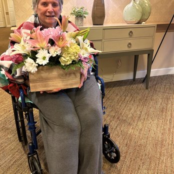 Simi Flowers and Gifts - Florists Near Me - Simi Valley, California