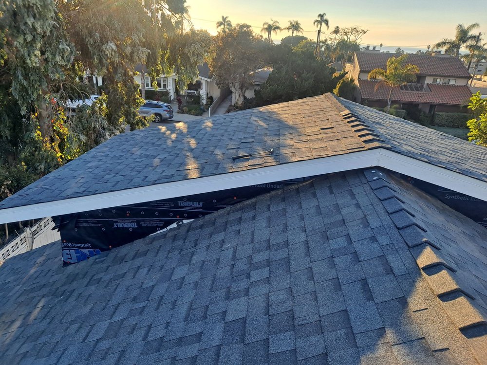 Slide of Alfaros and Son Roofing