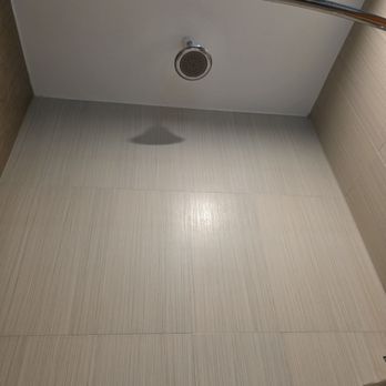 BLVD Hotel & Studios - Rainfall shower - Hotels Near Me - Studio City, California BLVD Hotel & Studios - Rainfall shower - Hotels Near Me - Studio City, California