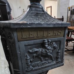 Little Red's Antiques