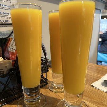Broken Yolk Cafe - Orange Juice - American Near Me - Glendora, California