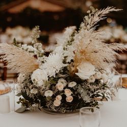Flowers Etc. - Boho flower arrangement